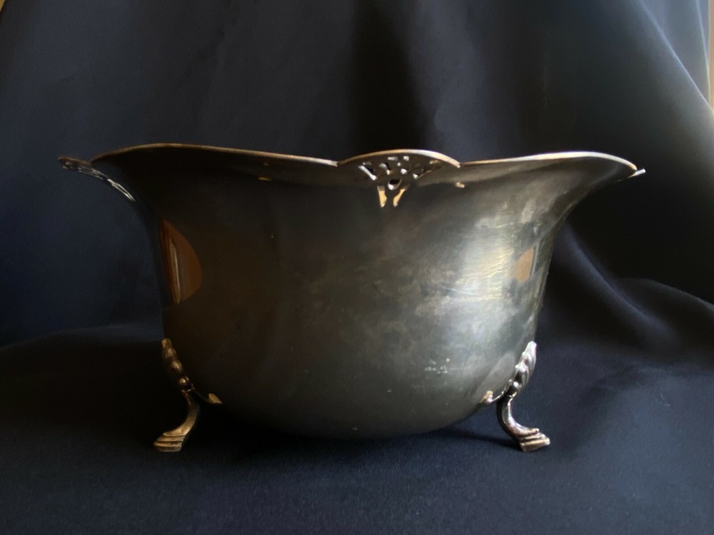 Vintage WM Rogers Silver Plated Footed Bowl #427