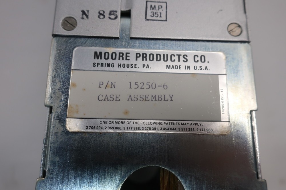 Moore 15250-6 Single Loop Chart Recorder Controller D655968
