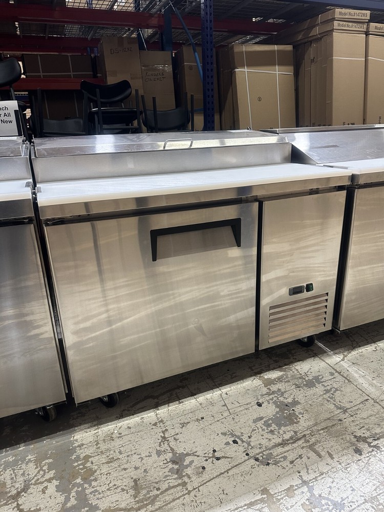 1 DOOR REFRIGERATED PIZZA PREP TABLE 48"