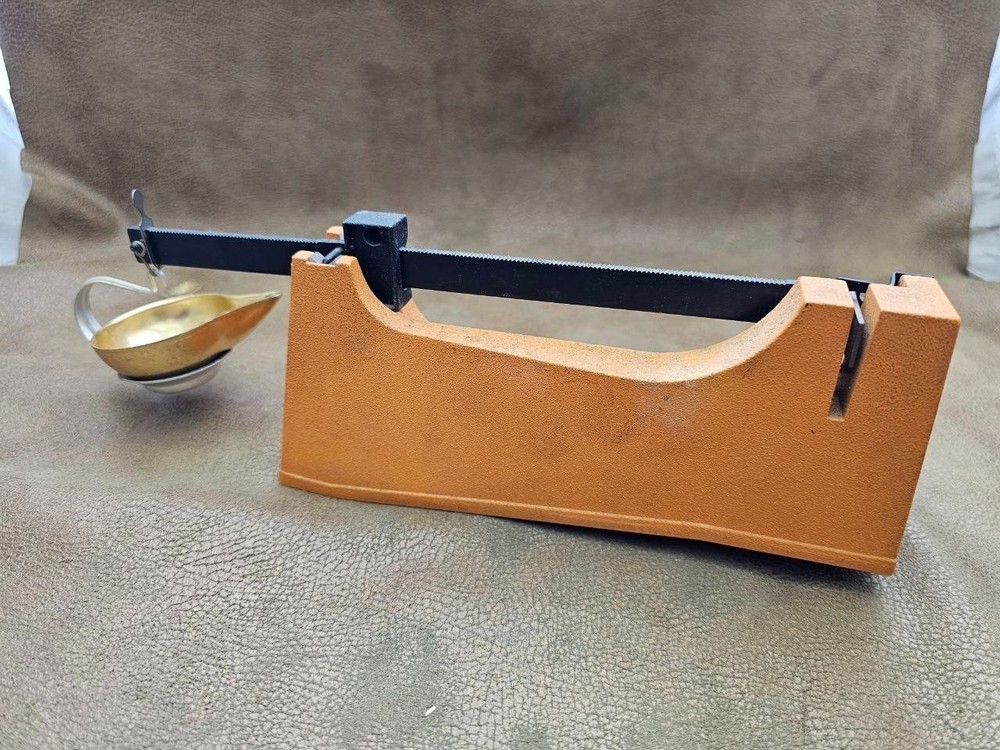 Lyman precision reloading beam scale