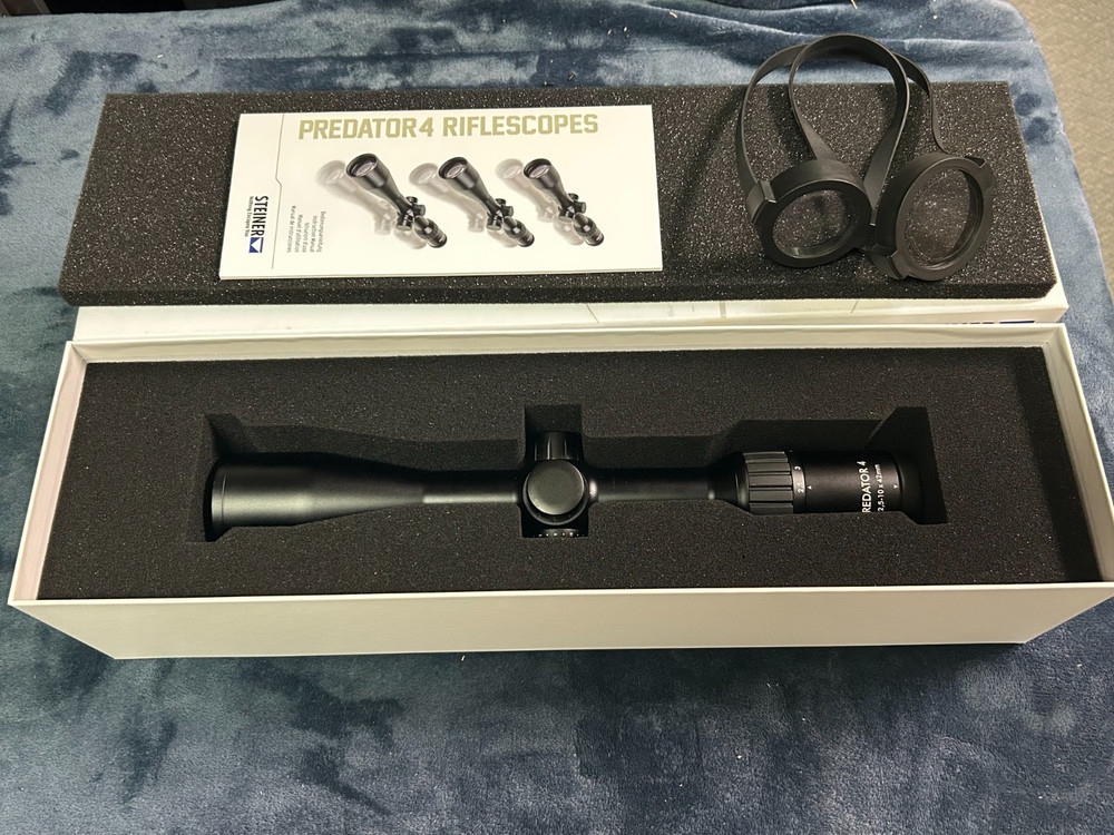Steiner 2.5-10x42mm Predator Riflescope