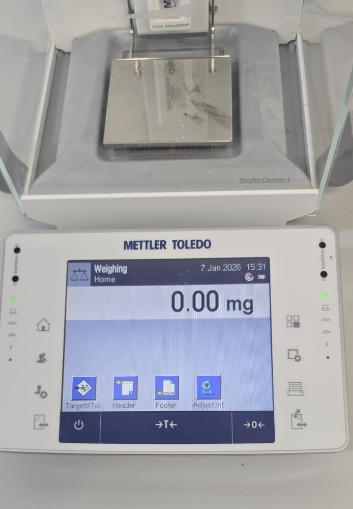 Mettler Toledo XPE205 Delta Range Analytical Balance with P25 Printer