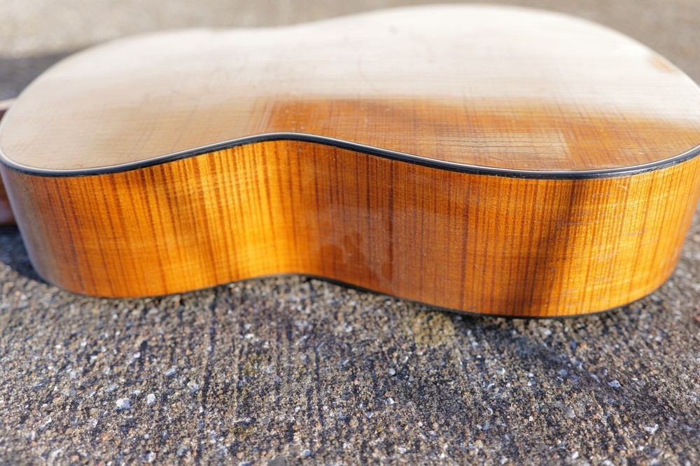 Gustav Herrnsdorf Romantic guitar 1920s Natural