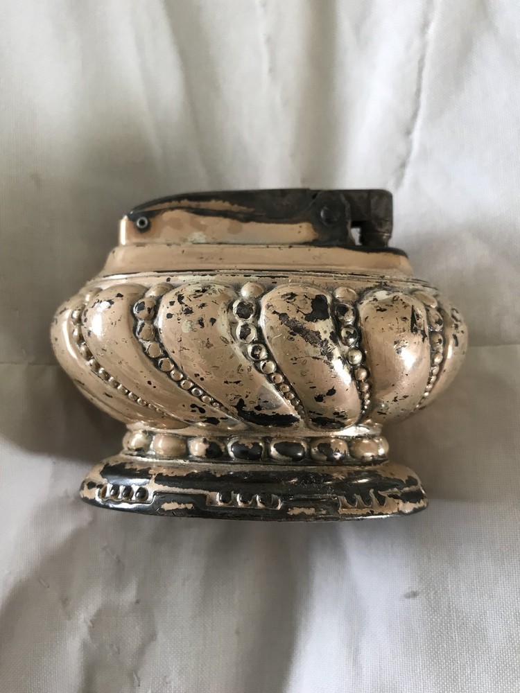 Vintage Antique Ronson "CROWN"  Silver Plate Table Cigarette Lighter
