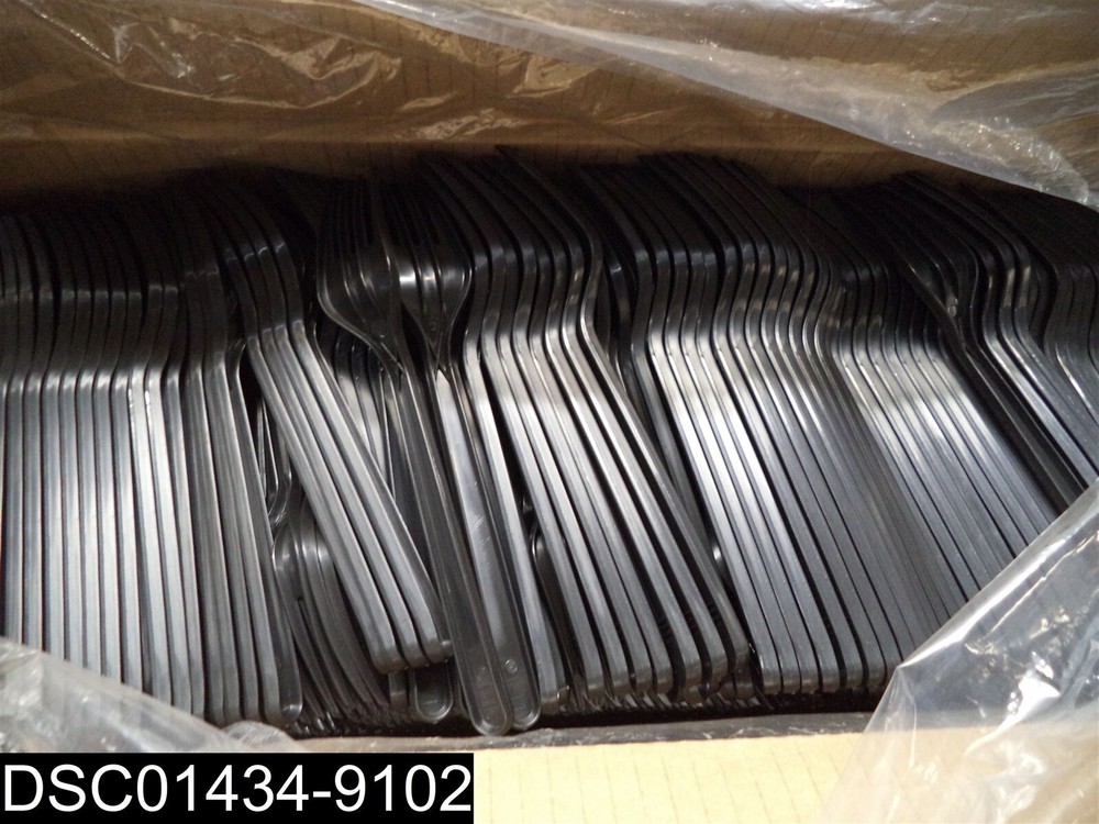 QTY=1000: P1405B Medium Heavy Weight Black Polypropylene Forks