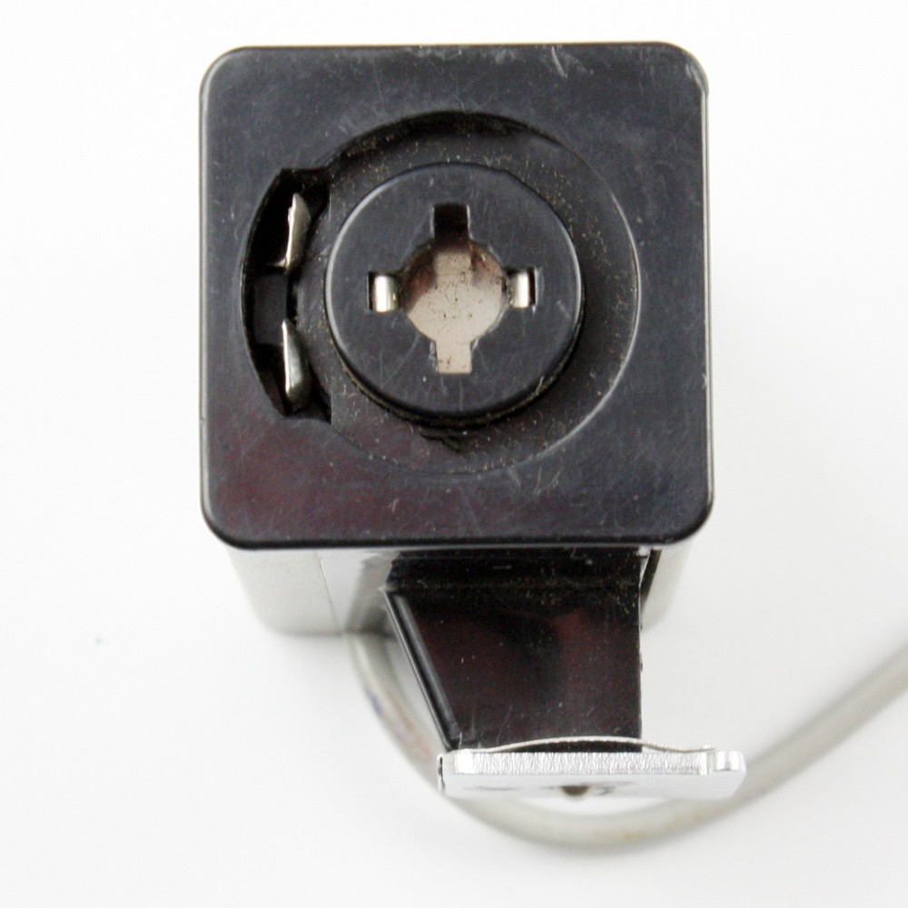 Konica Hot-Shoe/Sync Cord Flashcube Holder