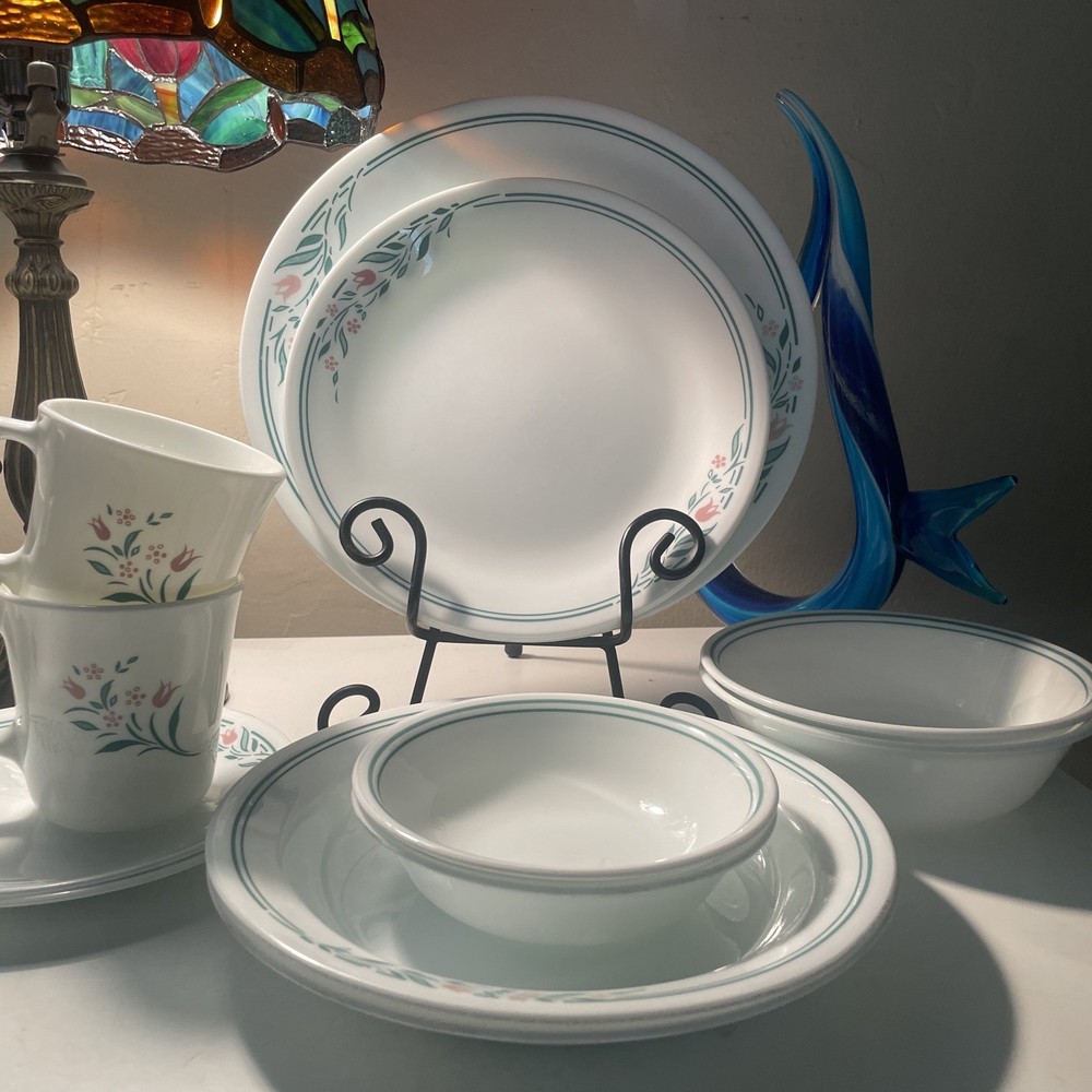 14piece Corelle Dinnerware Set