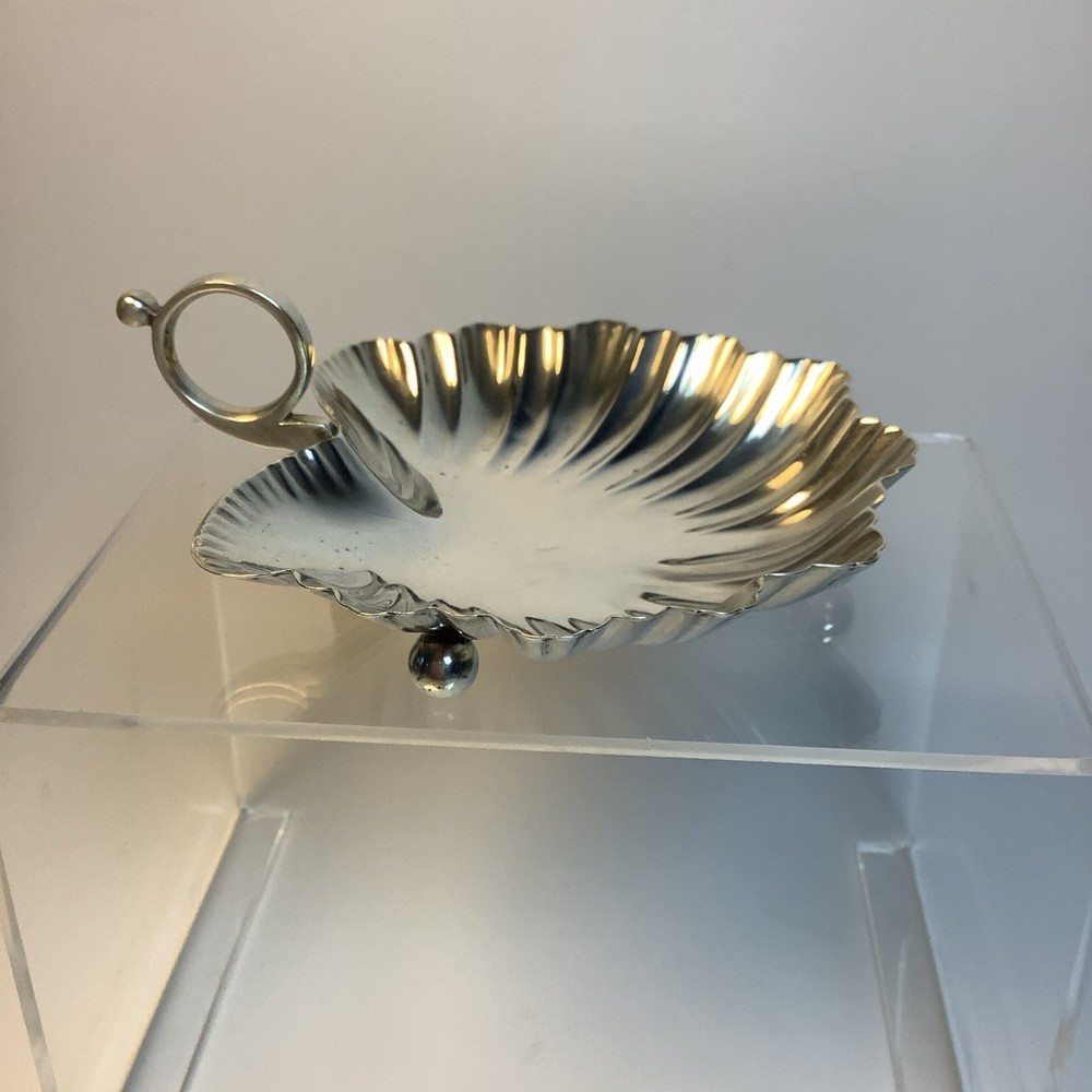 Solid Hallmarked Silver Shell Dish 68.61 grams Sheffield Assay 1900 Mappin Webb