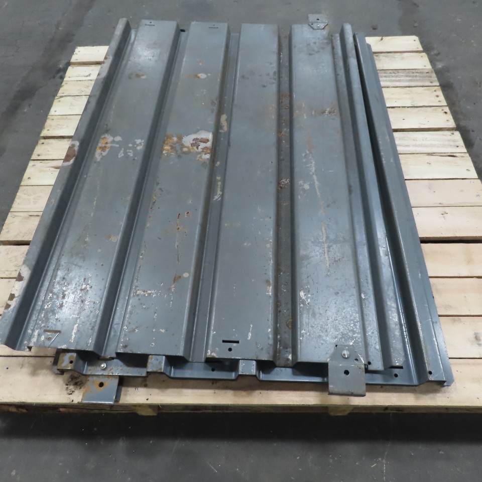 Pallet Rack Solid Corrugated Decking 30"W x 44" Deep Racking Shelf Lot of 4