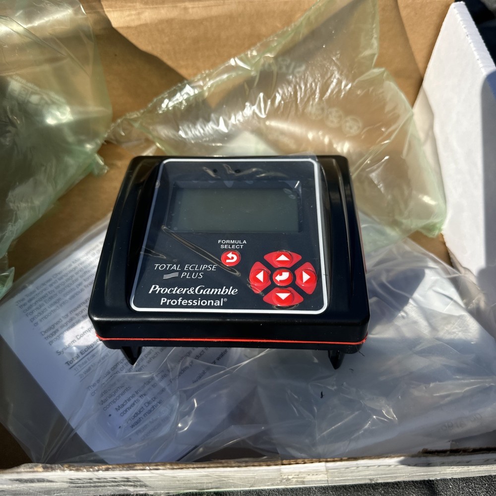 Procter & Gamble Total Eclipse Professional Laundry Controller LC-200NG