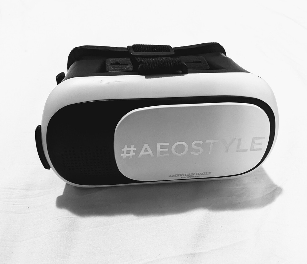American Eagle Outfitters Mobile Phone Virtual Reality Headset