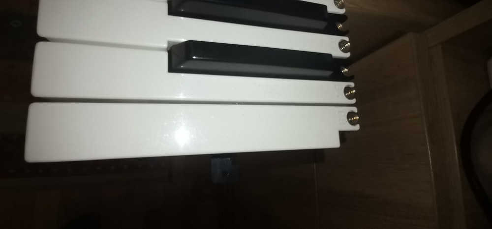 Roland keyboards replacement keys