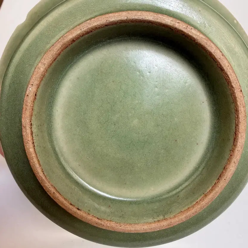 Goryeo Celadon Incised Flower Bird Pattern Incense Burner, 14.5cm