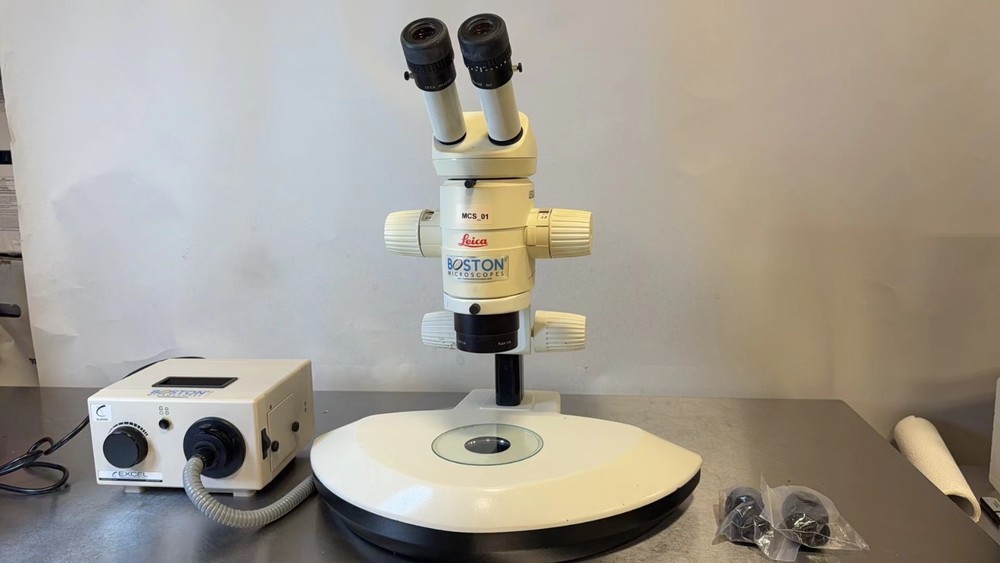 Leica MZ12.5 Zoom Stereo Microscope with MO-150 Light Source – PLAN 1X Objective