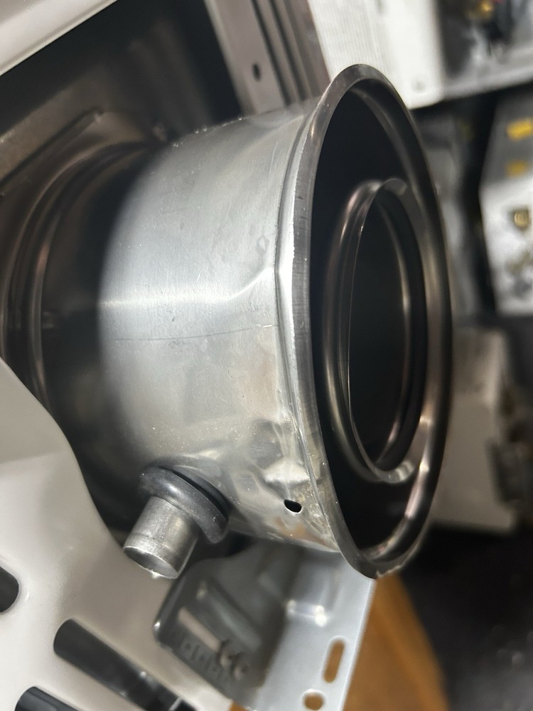 Rinnai V75IN Internal Tankless Water Heater 180k Btu 7.5gpm SCRATCH/DENT UNIT