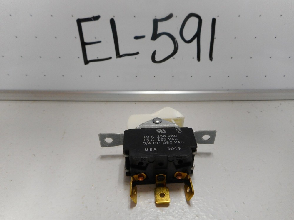 NOS 8911K494 TOGGLE SWITCH