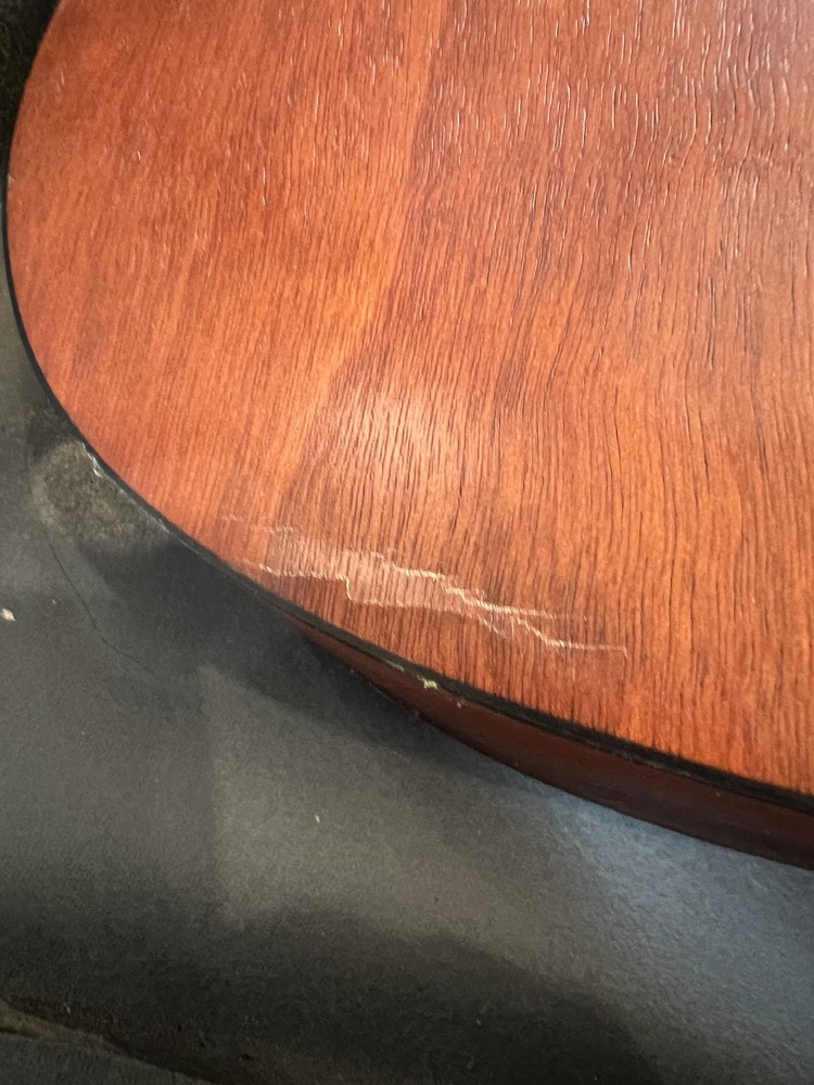 Yamaha CG122MS Classical Guitar with Hard Case – Solid Top