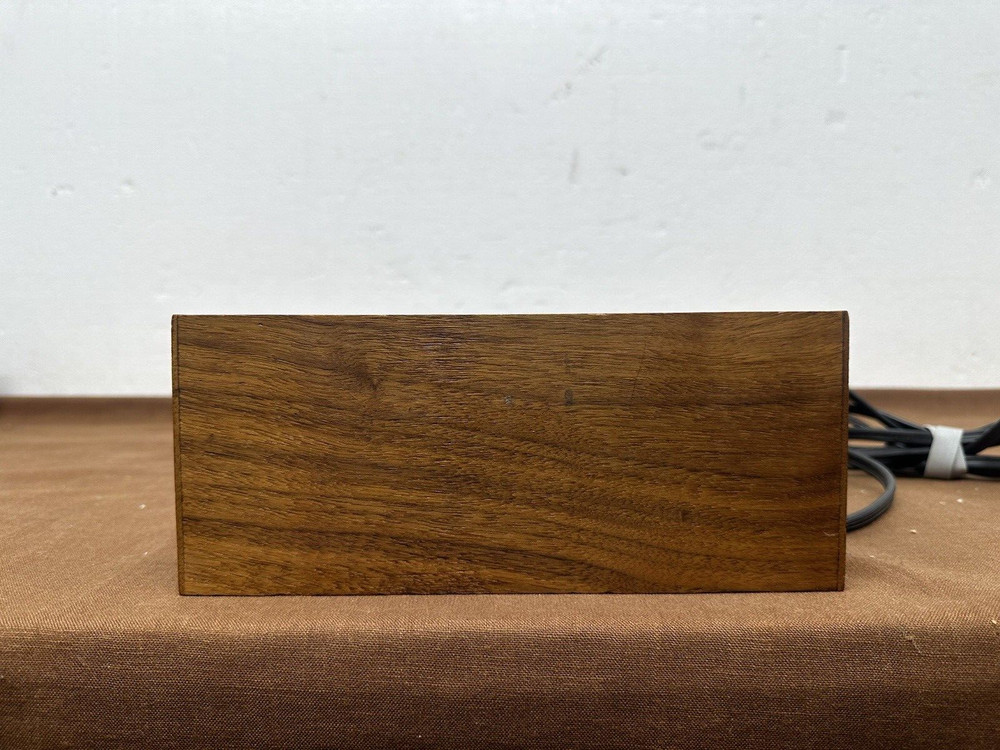 White Vintage Instruments Equalizer Model 4002 (2 counts)