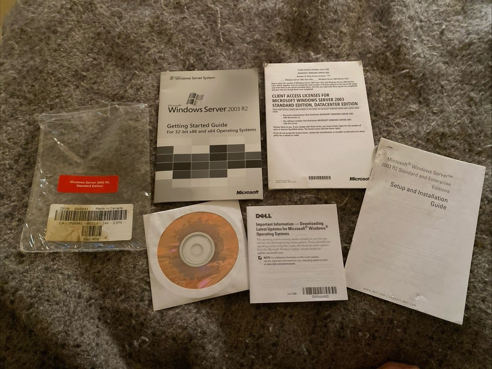 Microsoft Windows Server 2003 R2, 5 Licenses - New - Plastic Ripped