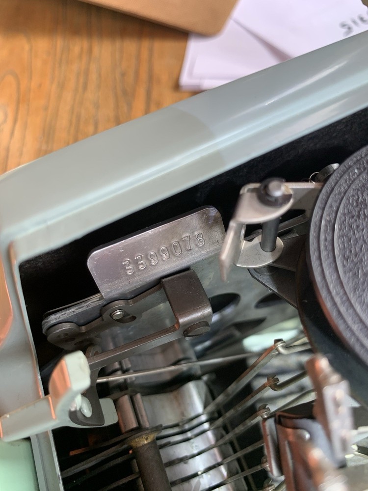 hermes 3000 portable typewriter