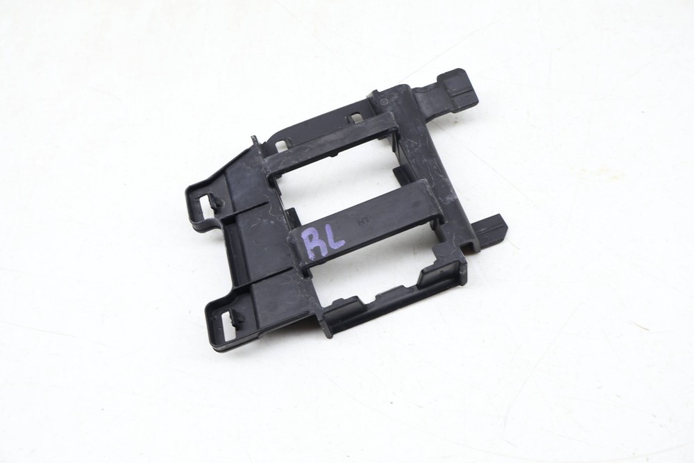 MERCEDES-BENZ GLS450 - Bumper / Blind SPOT Detection Sensor / Module Bracket