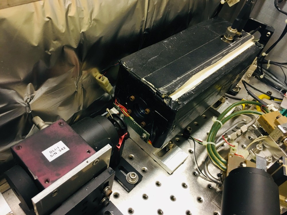 LISAF LIS SAPHIRE LASER WITH POWER SUPPLY