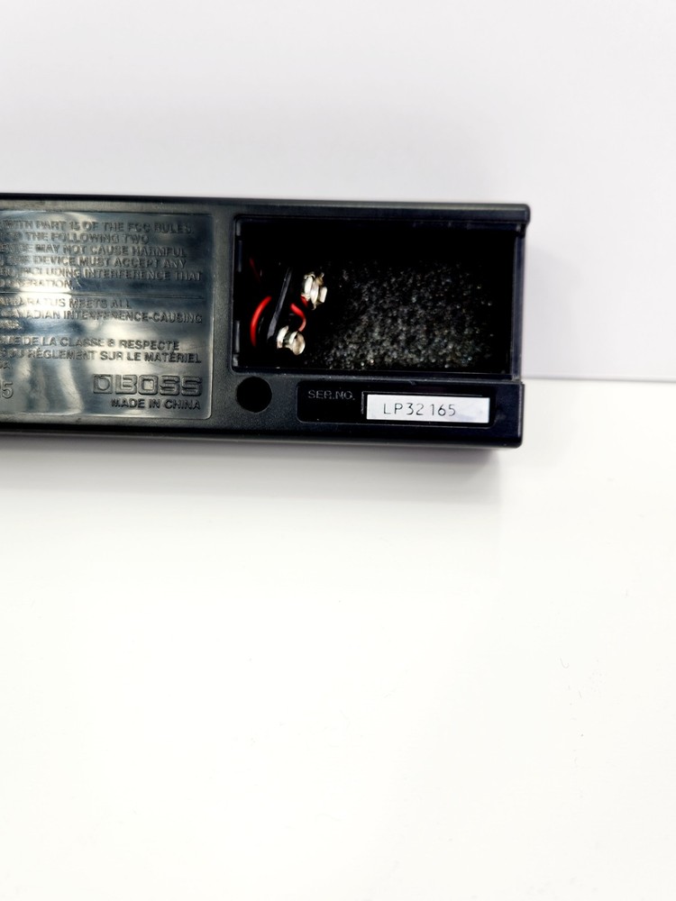 Boss Guitar & Bass Auto Tuner-TU-70 Powers On