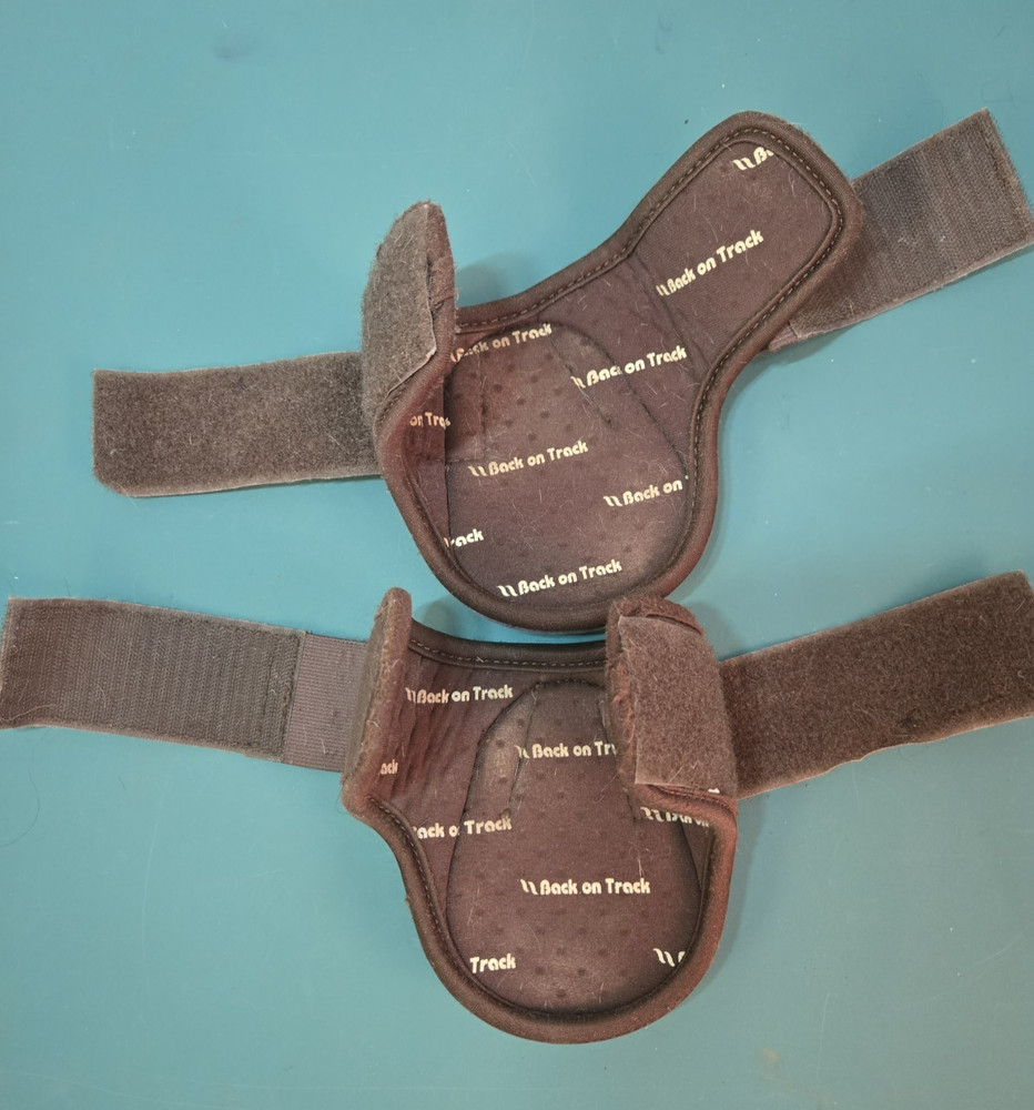 Back on Track Horse Fetlock Boots Full size, Brown