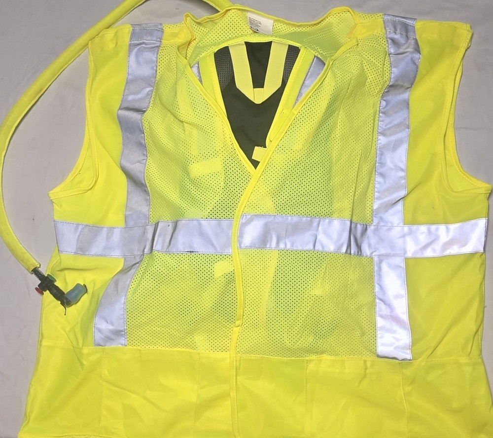 Igloo Gear Reflective Hi Vis Safety Vest With Hydration Pack