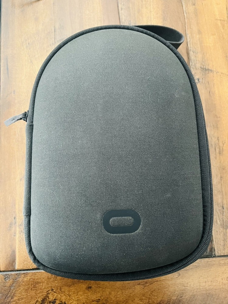 Meta Oculus Travel Case for Oculus Quest - Black