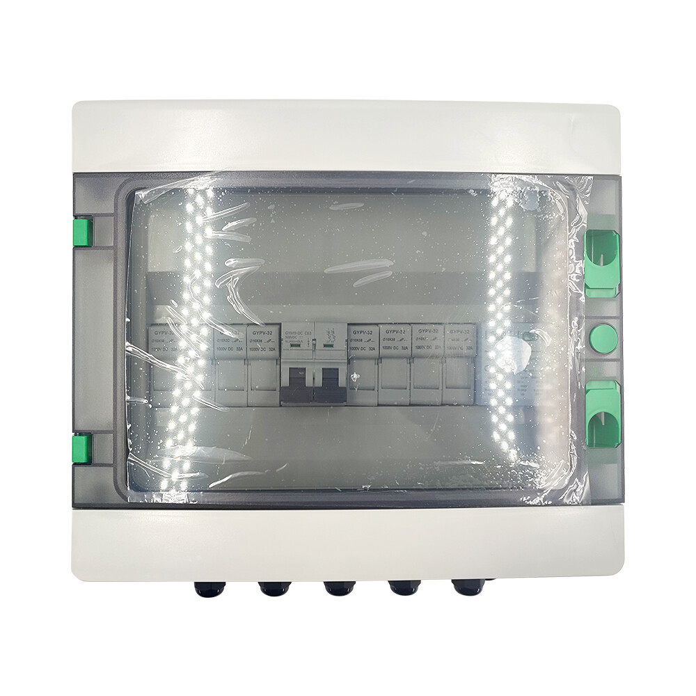 Solar PV Combiner Box Plastic 15A 4strings 550VDC Circuit Breaker Solar Panel