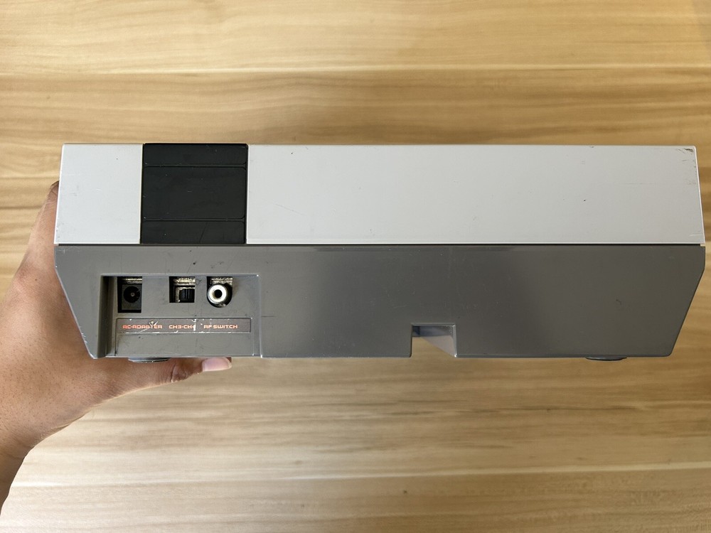 original Nintendo nes system console 2 controllers FREE SHIPPING