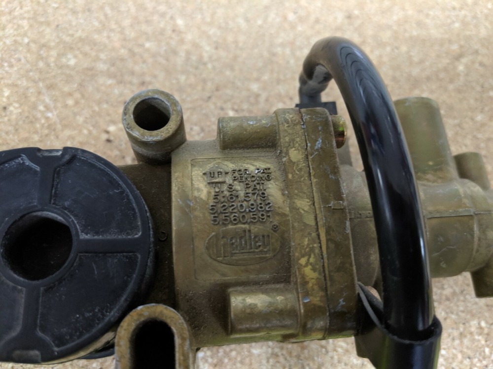 Height Control Valve# Hadley H00500CF Hendrickson 59899-000
