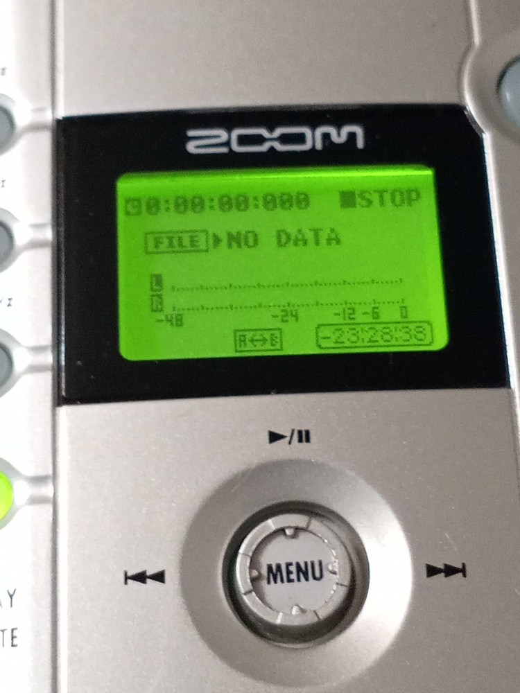 Zoom H4 Handy Digital Recorder + power adapter case memory .