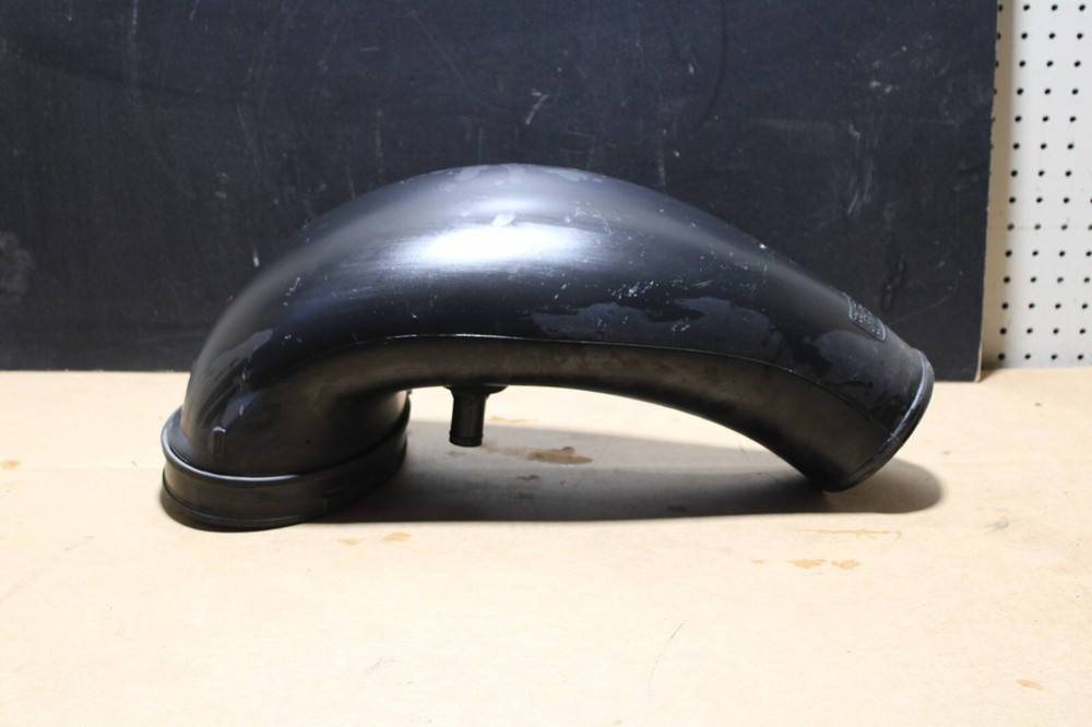 2015 Freightliner Cascadia Air Intake Pipe