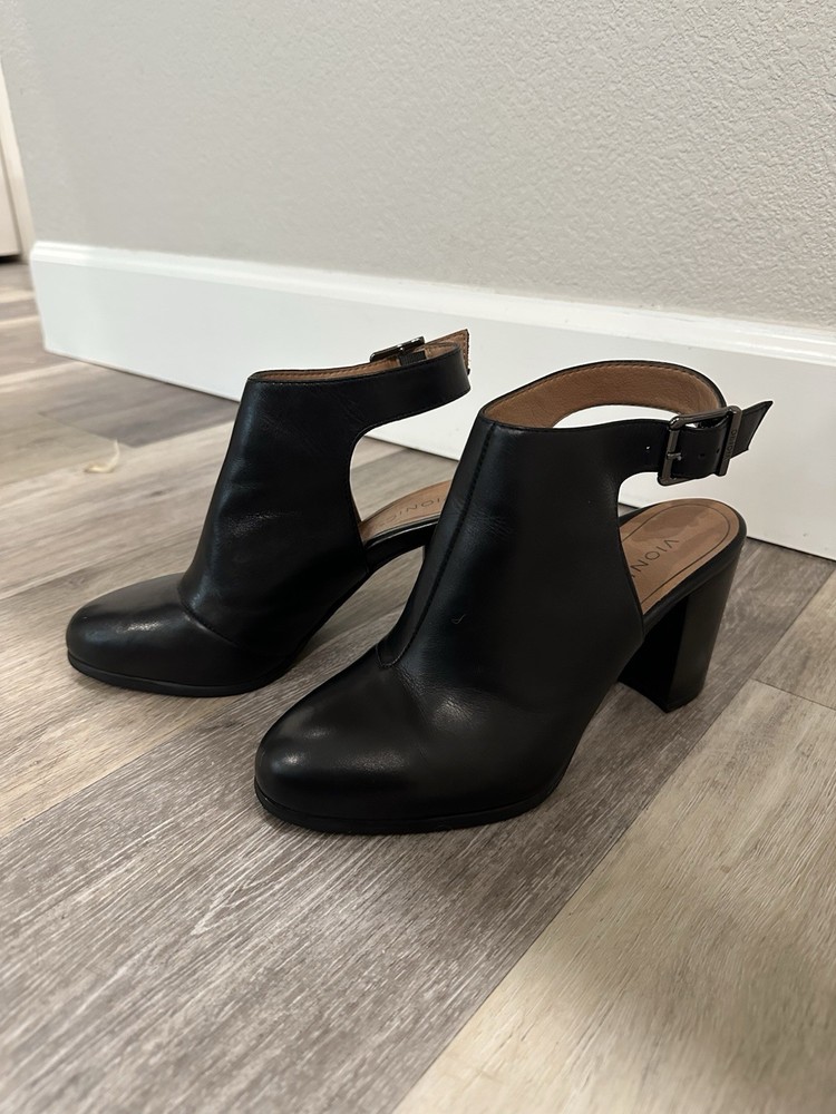 Vionic Lacey Black Leather Ankle Strap Booties Womens 7 EU 38 Arch Support