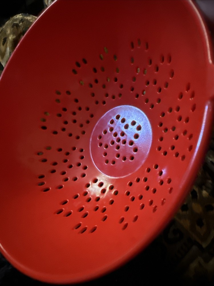 CULINARY ELEMENTS RED COLANDER 100% MELAMINE