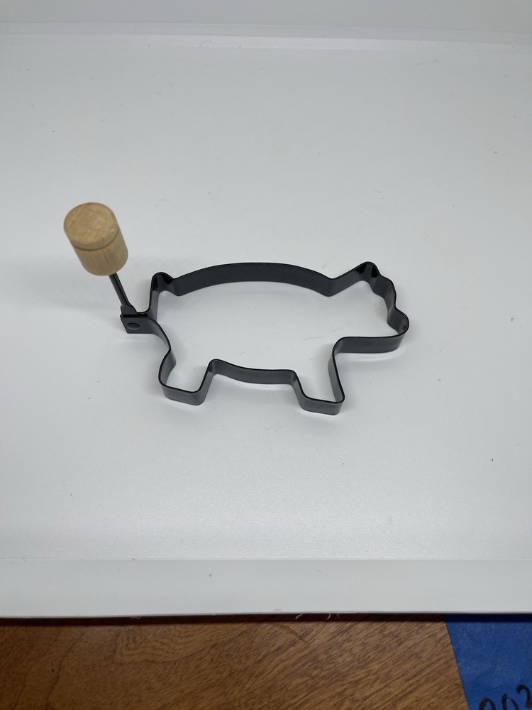 Pig Metal Egg Mold/Pancake Mold With Retractable Handle