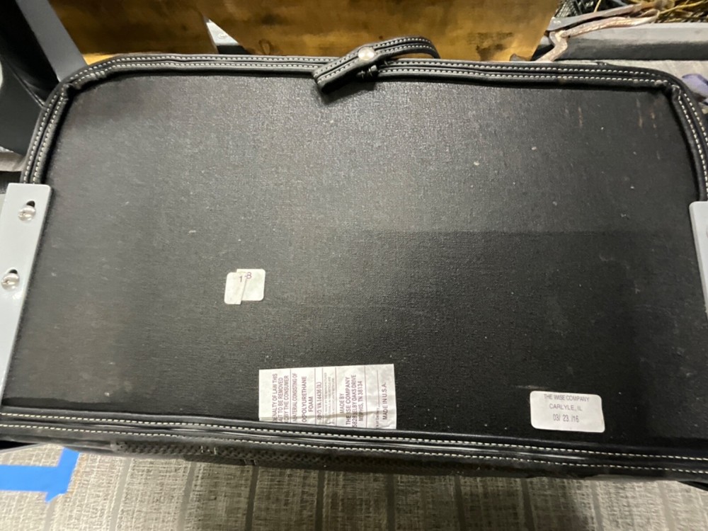 tracker bass boat seats ,oem