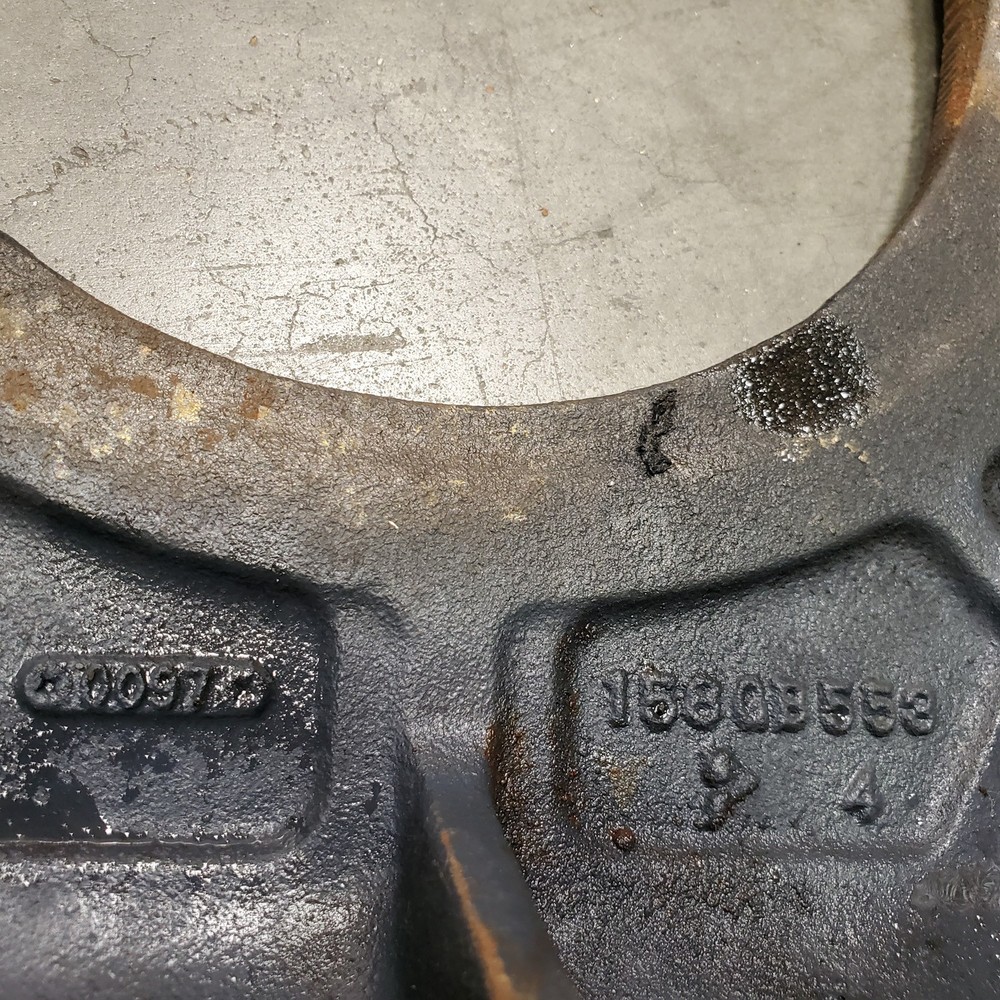 Mack E7 Engine Mount - Used | P/N 158GB5126M