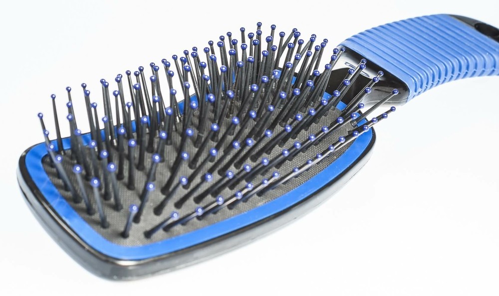 Curved Mane Brush, Blue