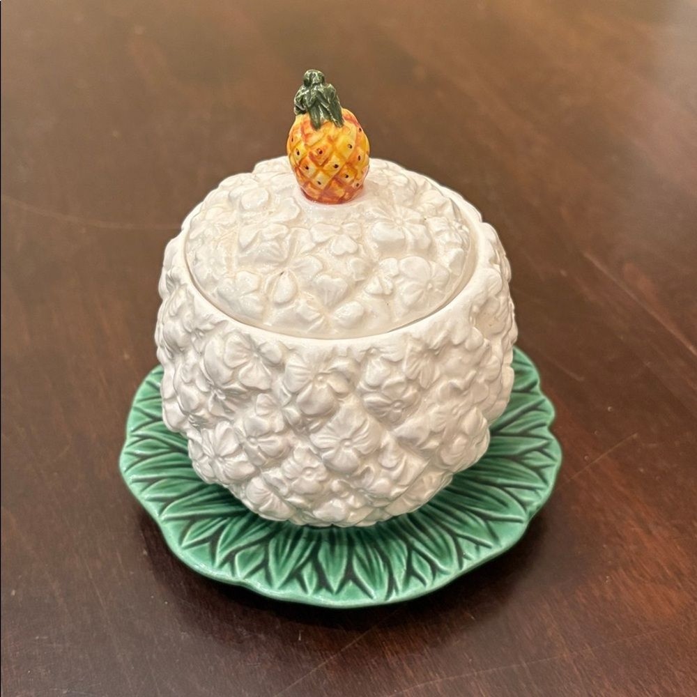 White Pineapple Ceramic Sugar Bowl with Spoon Japan