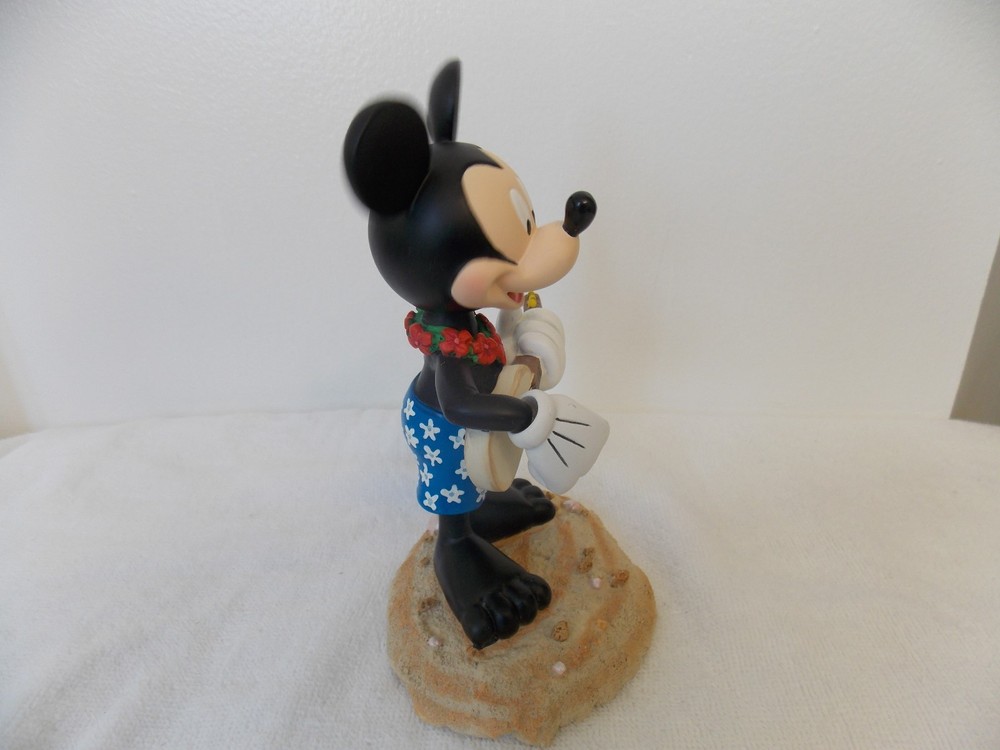 Disney Hawaiian Mickey Mouse Bobblehead