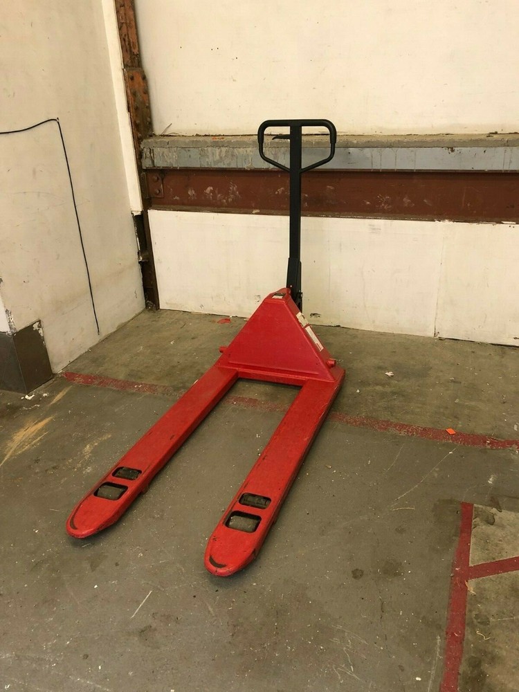 Pallet Truck in Great Condition