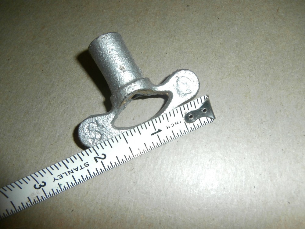 Vintage C S Cast Iron Valve Key 3/8" square