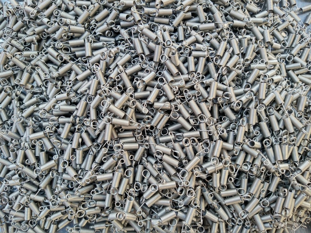 Small Tiny Springs (5000pcs)