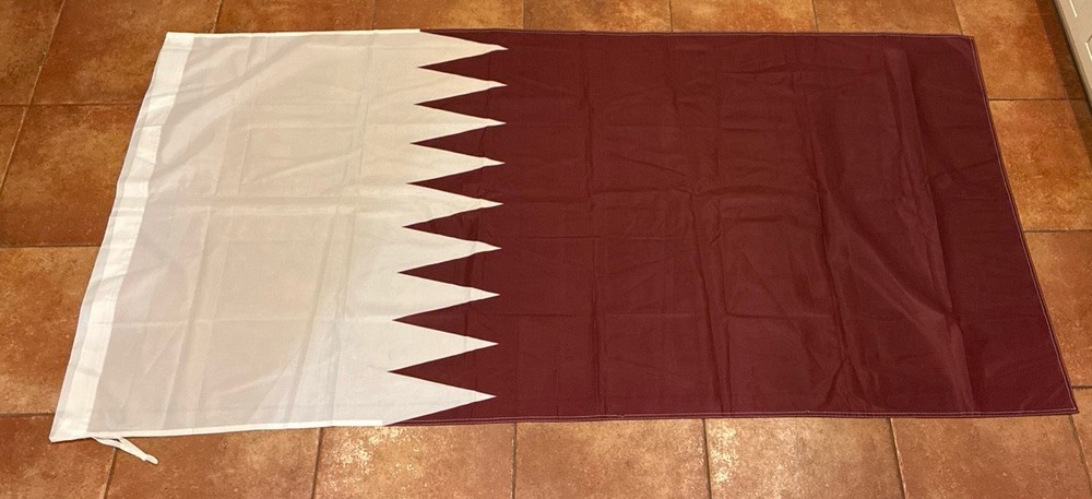 Qatar National Flag Large Maroon White Serrated Banner Polyester Wall Hanging