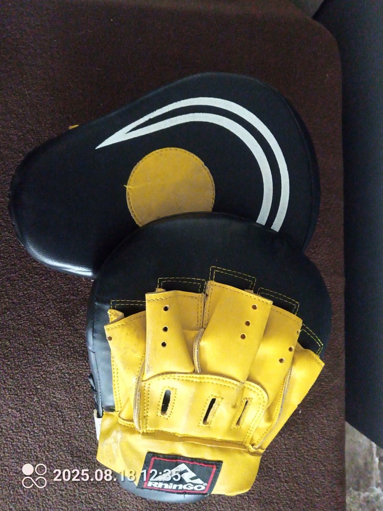Rhingo Focus Mitts Black And Yellow