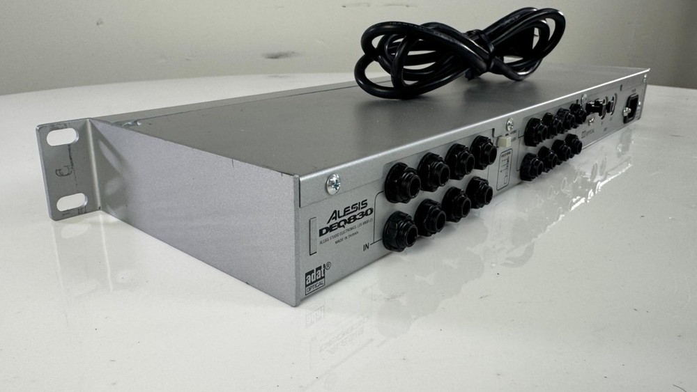 Alesis DEQ830 Programmable Digital Graphic Equalizer