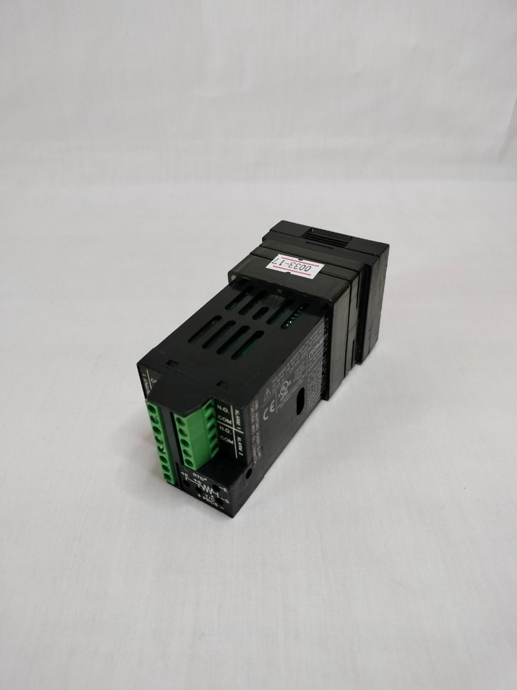 Micro Omega Engineering CN77533-A2 CN77533A2 Temperature Controller 90-240V 4W